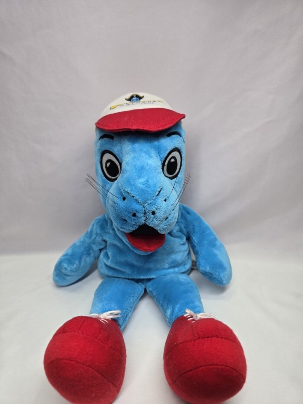 Russ Berrie Slippery the Seal Plush Toy Hand Puppet Storybook Gardens London